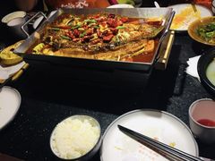 -鸣记脆皮烤鱼·海鲜烤鱼(亿合城店)