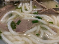 原汤辣羊肉粉-黔庄 · 贵州牛羊粉