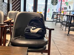 -星巴克臻选(南京金茂览秀城店)