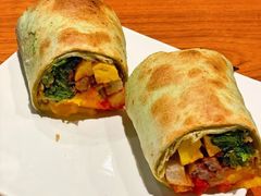 牛肉菠菜大卷-星巴克(武汉江夏中百广场店)