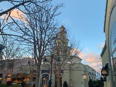 -马德里拉斯咯扎斯购物村