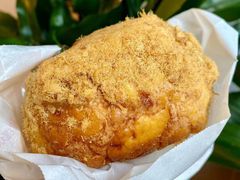 酥香肉松沙拉包-好利来(光华中心店)