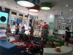 -美吉姆国际儿童发展中心(红谷滩绿地缤纷城中心)