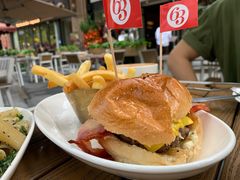 芝心牛肉堡JuicyLucy-Bistro 63 创意融合料理(广粤天地店)