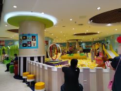 -MELAND(郑州万象城店)