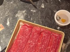 -牛YO寿喜烧·铁板烧和牛火锅自助(市府恒隆店)