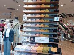 -优衣库(上海金桥国际商业广场店)