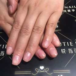 -悦指间美甲美睫