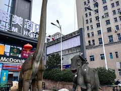 -鸿通城购物中心