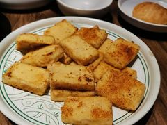 黄金爆浆豆腐-云海肴云南菜(浦江欢乐颂店)