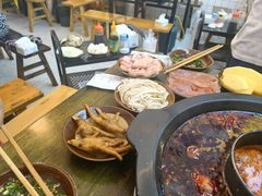 -黄潇洒老火锅(九眼桥宏济巷店)