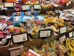 -来伊份(龙之梦长宁店)