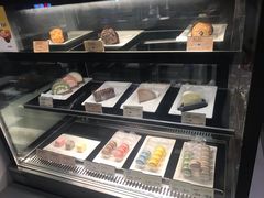 面包甜点陈列柜-麦当劳(百利广场店)