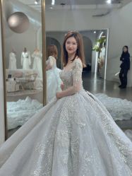 -艾米丽婚纱礼服