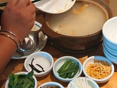 -一坐一忘云南菜(嘉里中心店)