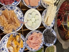 -洞亭火锅(防空洞总店)