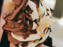 椰林凤情巧克力味软冰淇淋-GODIVA(万象城店)