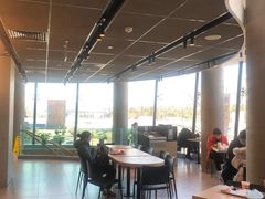 -麦当劳(展览路店)