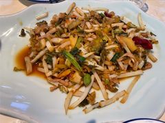 -魏铭鱼头捞饭(晋阳路店)