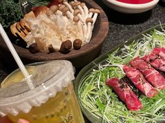 -三出山火锅(南京万象天地店)