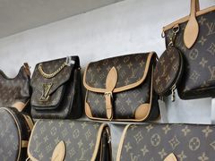 -六六奢品·vintage中古·回收二手奢侈品包包手表首饰(环球港店)