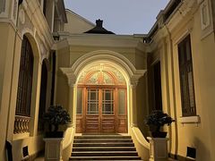 -星巴克臻选(广州沙面店)