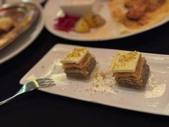 巴克拉瓦两块-Efes Turkish & Mediterranean Cuisine 艾菲斯餐厅(陆家嘴店)