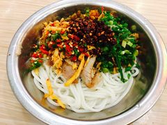 -日头火米粉(稚山路店)