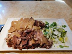 带皮狗肉-英子补身汤(海兰路店)