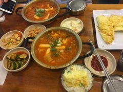猪颈肉泡菜汤-金北顺大锅家(신사본점)