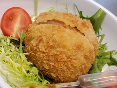 酥炸猪肉裹温泉蛋-胜博殿日式炸猪排(西红门店)