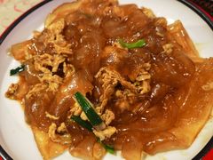 鹅蛋炒粉皮-满堂春特色餐馆