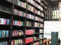 -钟书阁(松江泰晤士小镇店)