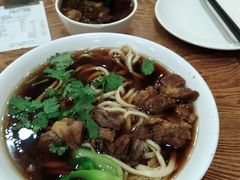 -清真吴记门钉肉饼·喜多利