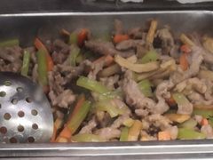 莴笋杏鲍菇炒肉丝-都城快餐(都信店)