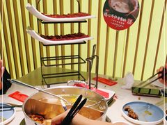 -左庭右院鲜牛肉火锅(浦江欢乐颂店)