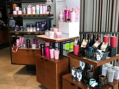 零售区-星巴克臻选(苏州汇豪店)