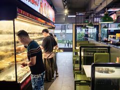 -佰人王串串香火锅(洋珠巷店)