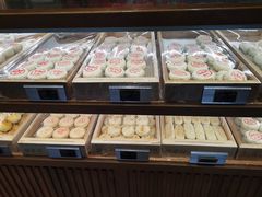 面包甜点陈列柜-稻香村(文殊院旗舰店)