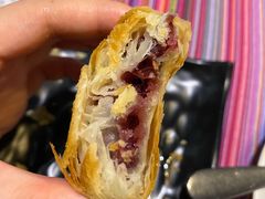 云南现烤鲜花饼-香巴拉云南餐厅(华莱坞店)