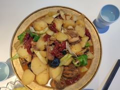 天山乌梅大盘鸡-疆遇·新新新新的新疆菜(万达店)
