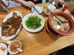 -董厨煨汤馆(车站路店)