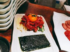 海苔配生吃牛肉-御牛道日式烤肉料理(杭州万象城店)