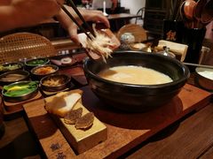 -银米·云南传统过桥米线(双廊黑金冠店)