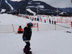 -鳌山滑雪度假区
