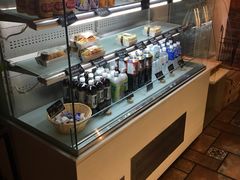 面包甜点陈列柜-KOMUGI 小麦家(新地假日广场店)