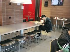用餐区-麦当劳(衡阳中心汽车站店)