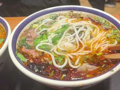 -云阿蛮云南生烫牛肉米线(奉贤路店)