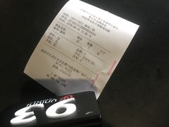 -UNI UNI(环亚凯瑟琳店)