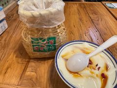 -云阿蛮云南生烫牛肉米线(奉贤路店)